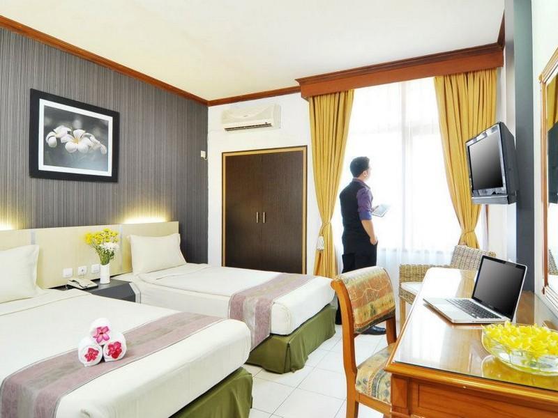 Hotel Cirebon Plaza Zewnętrze zdjęcie